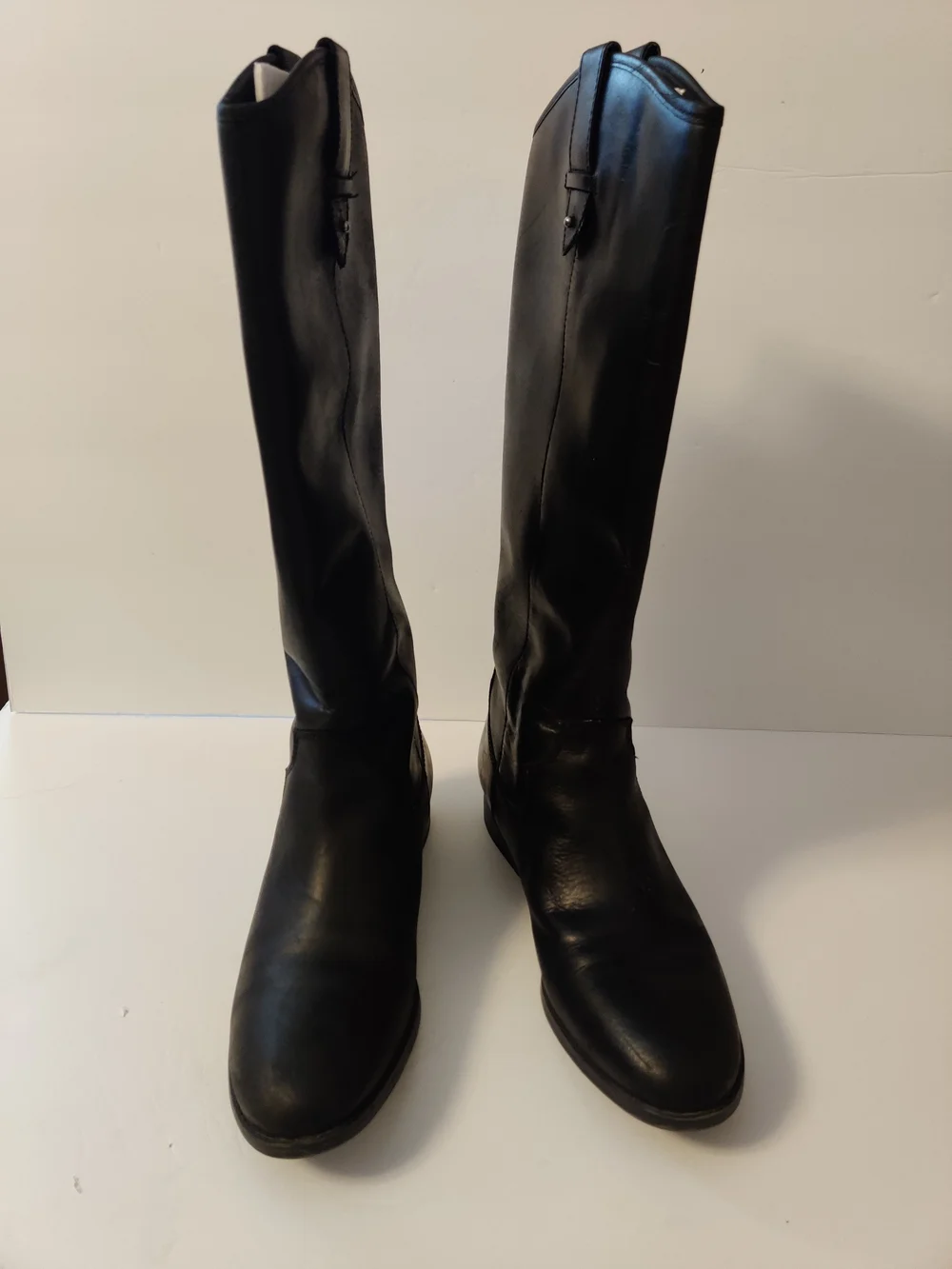 Frye sleek black